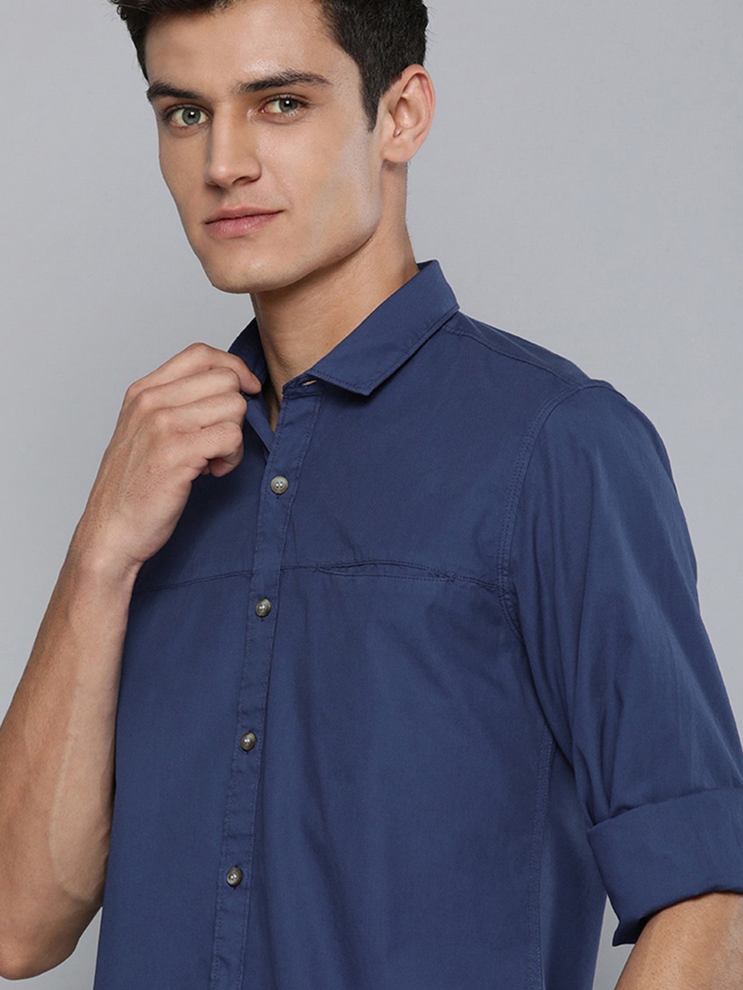

Mast & Harbour Men Navy Blue Slim Fit Pure Cotton Casual Shirt