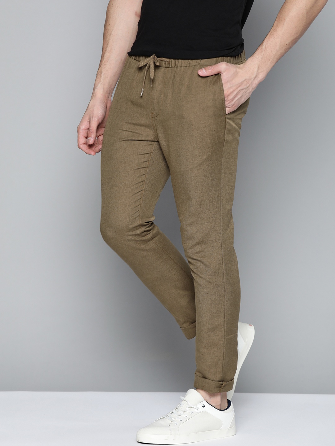 

Mast & Harbour Men Olive Green Solid Mid-Rise Regular Fit Cotton Linen Trousers