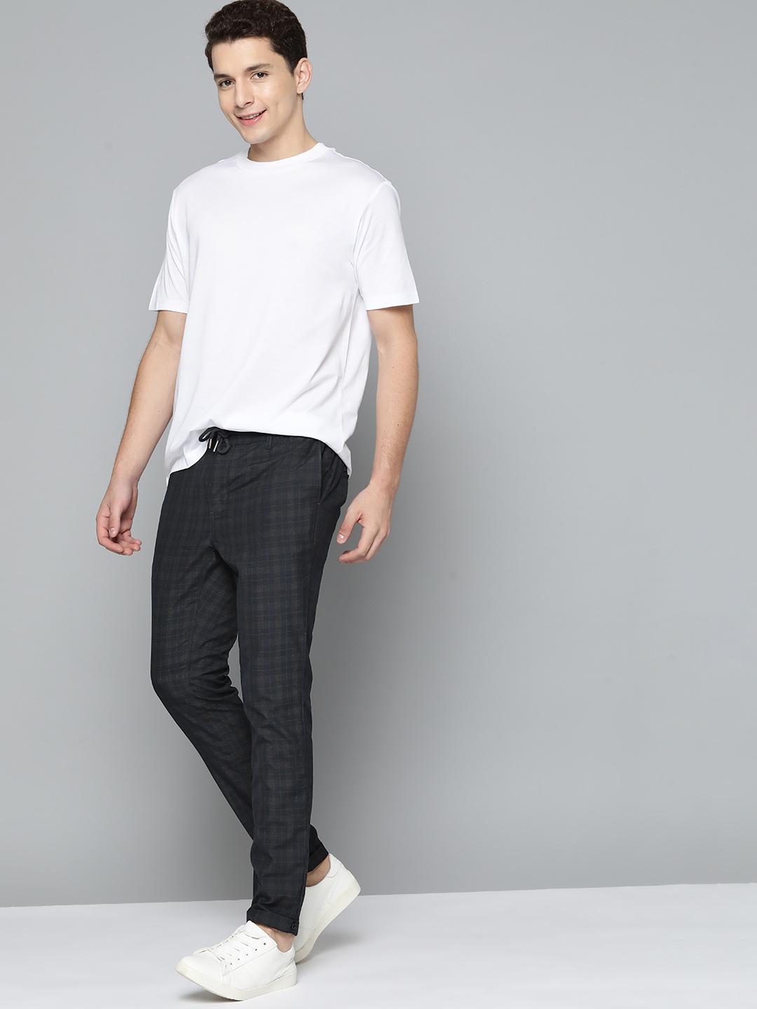 

Mast & Harbour Men Navy Blue Checked Casual Trousers