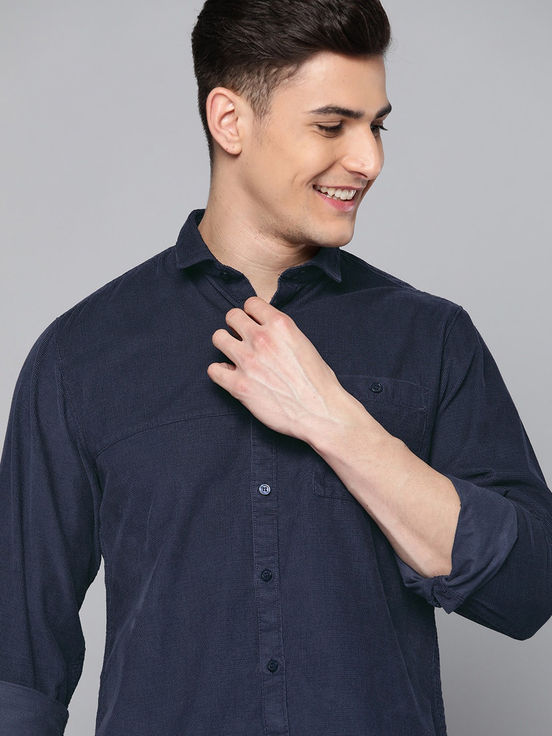 

Mast & Harbour Men Navy Blue Pure Cotton Solid Casual Shirt