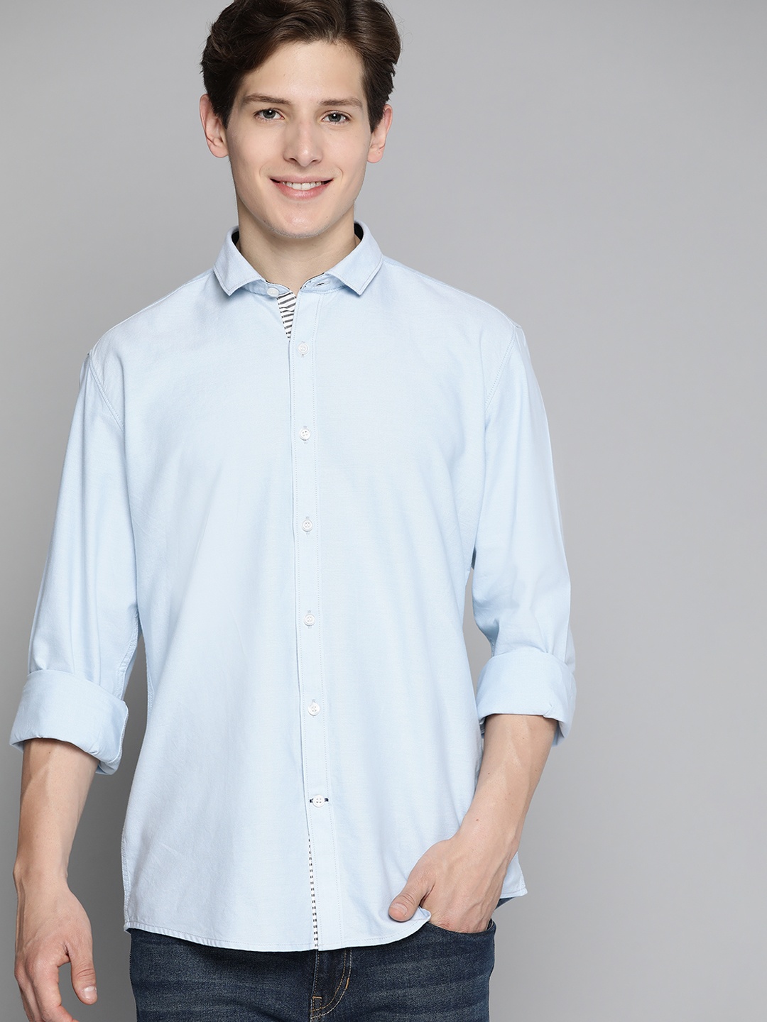 

Mast & Harbour Men Blue Pure Cotton Solid Casual Shirt