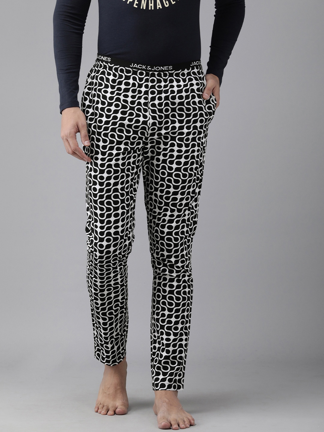 

Jack & Jones Men Black & White Printed Pure Cotton Lounge Pants