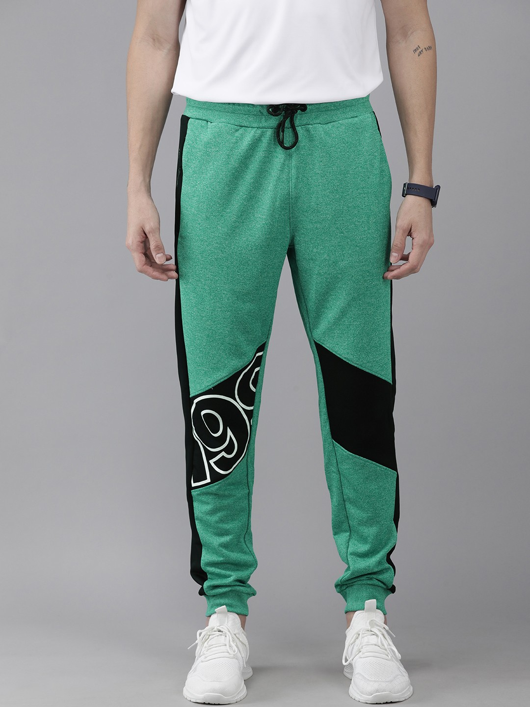 

Jack & Jones Men Green & Black Colourblocked Joggers