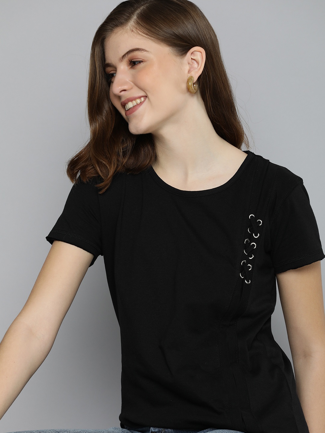 

HERENOW Women Black Solid Pure Cotton T-shirt