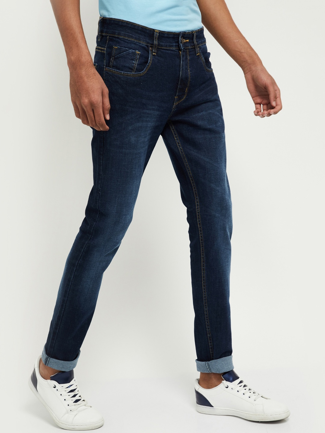 

max Men Blue Low Distress Light Fade Jeans