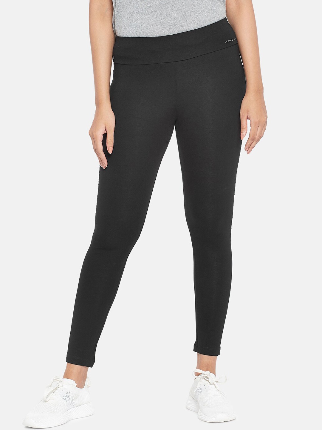 

Ajile by Pantaloons Women Black Solid Slim-Fit Tights