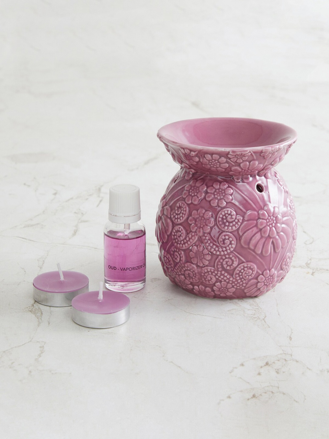 

Home Centre Purple Redolance Castles of Sand Oud With Diffuser & Candles