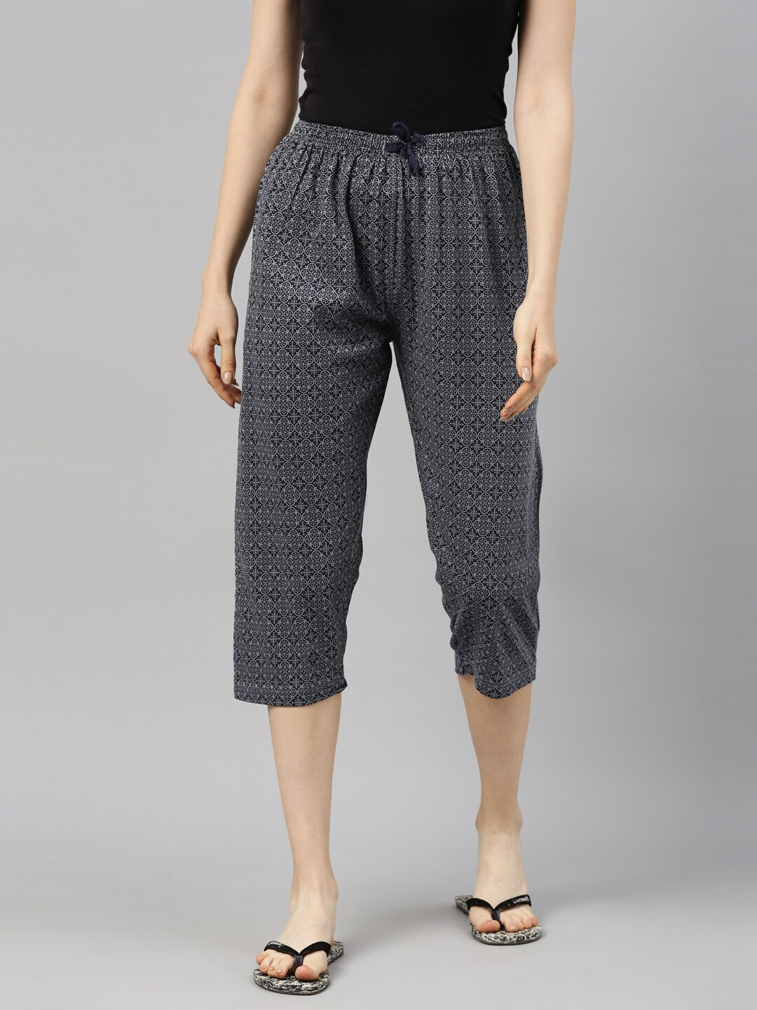 

Kryptic Women Grey Printed Regular Fit Capris