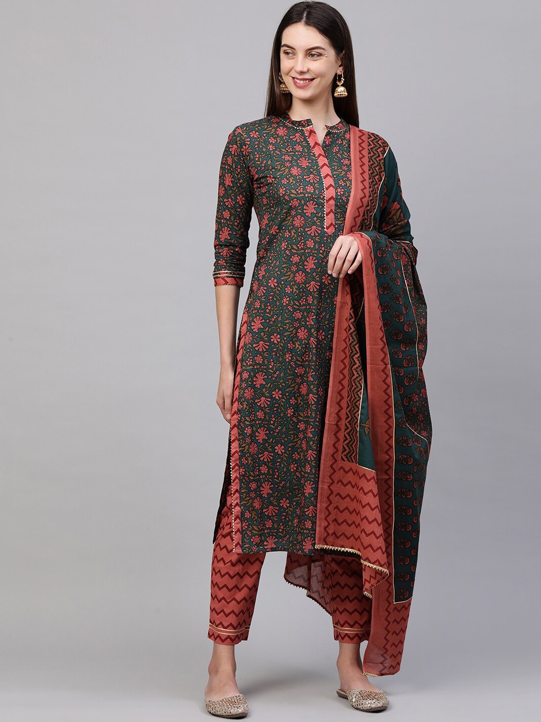 

FASHOR Women Green Floral Printed Pure Cotton Kurta with Palazzos & With Dupatta