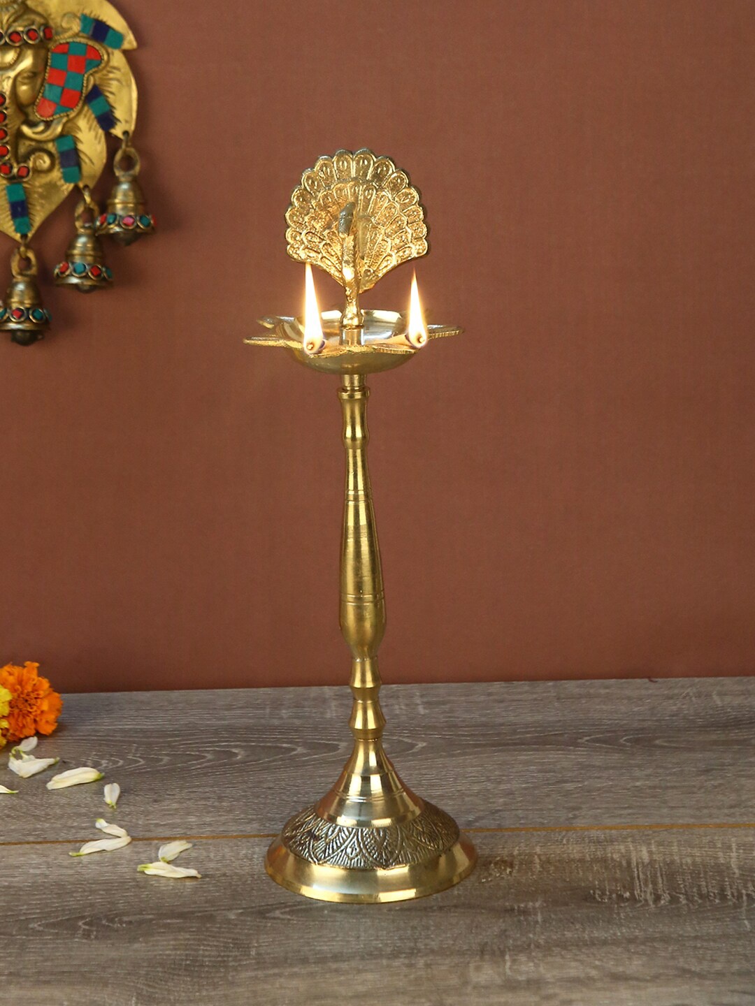 

Aapno Rajasthan Gold-Toned Brass Oil Lamp Stand