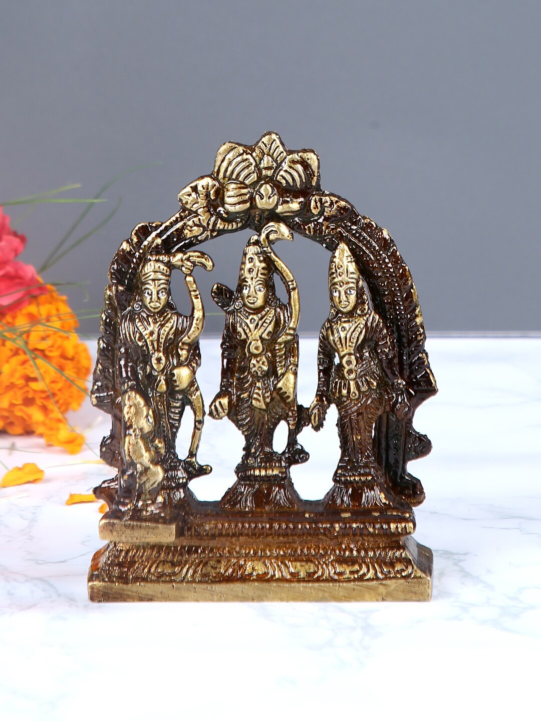 

Aapno Rajasthan Brown & Gold-Toned Handcrafted Ramdarbar Statue Showpiece