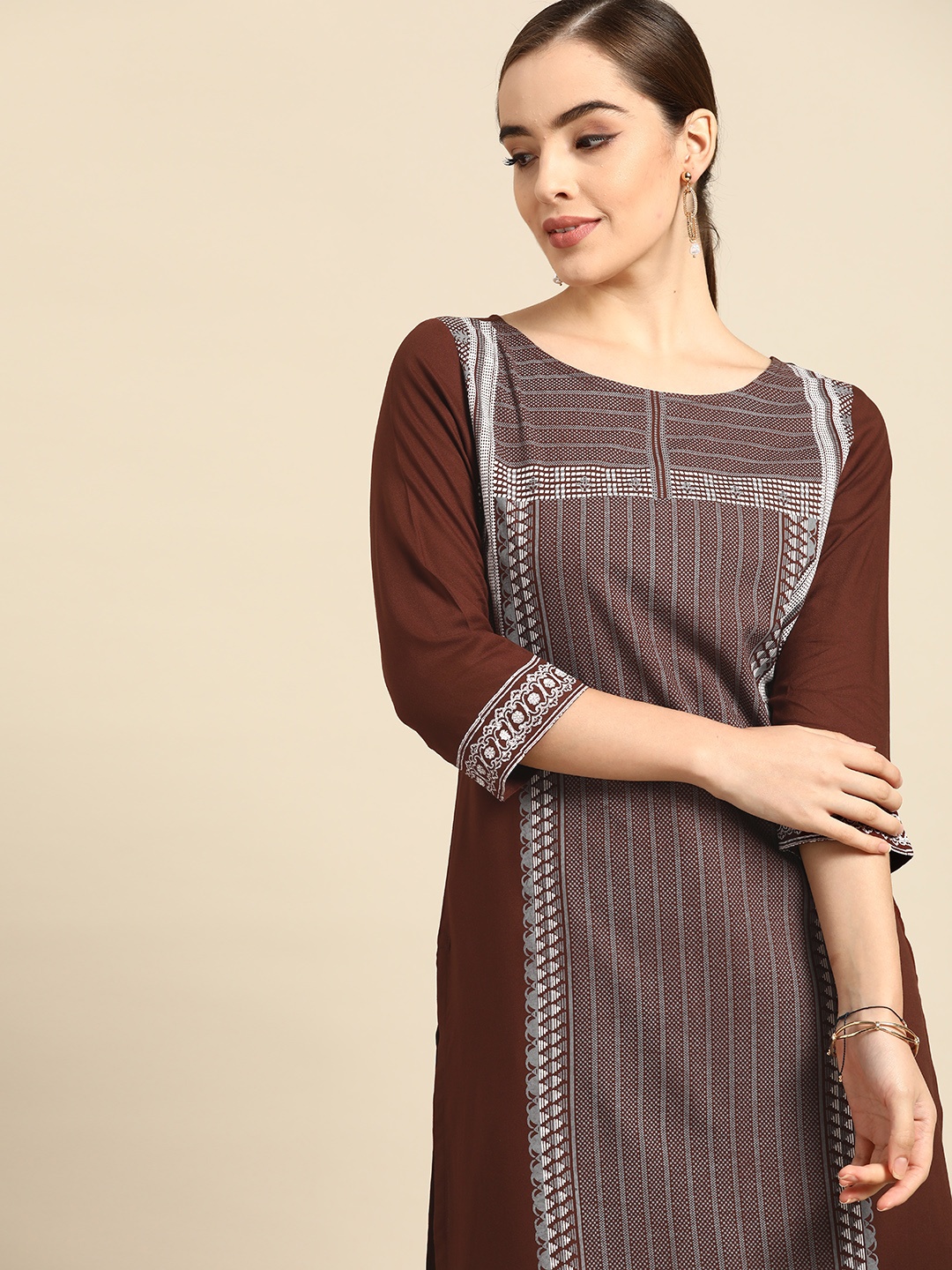 

Anouk Women Burgundy & Grey Striped Block Print Kurta