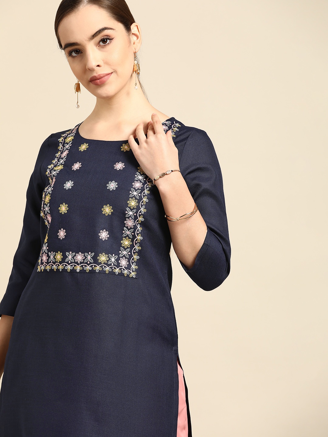 

Anouk Women Navy Blue Ethnic Motifs Yoke Design Thread Work Kurta