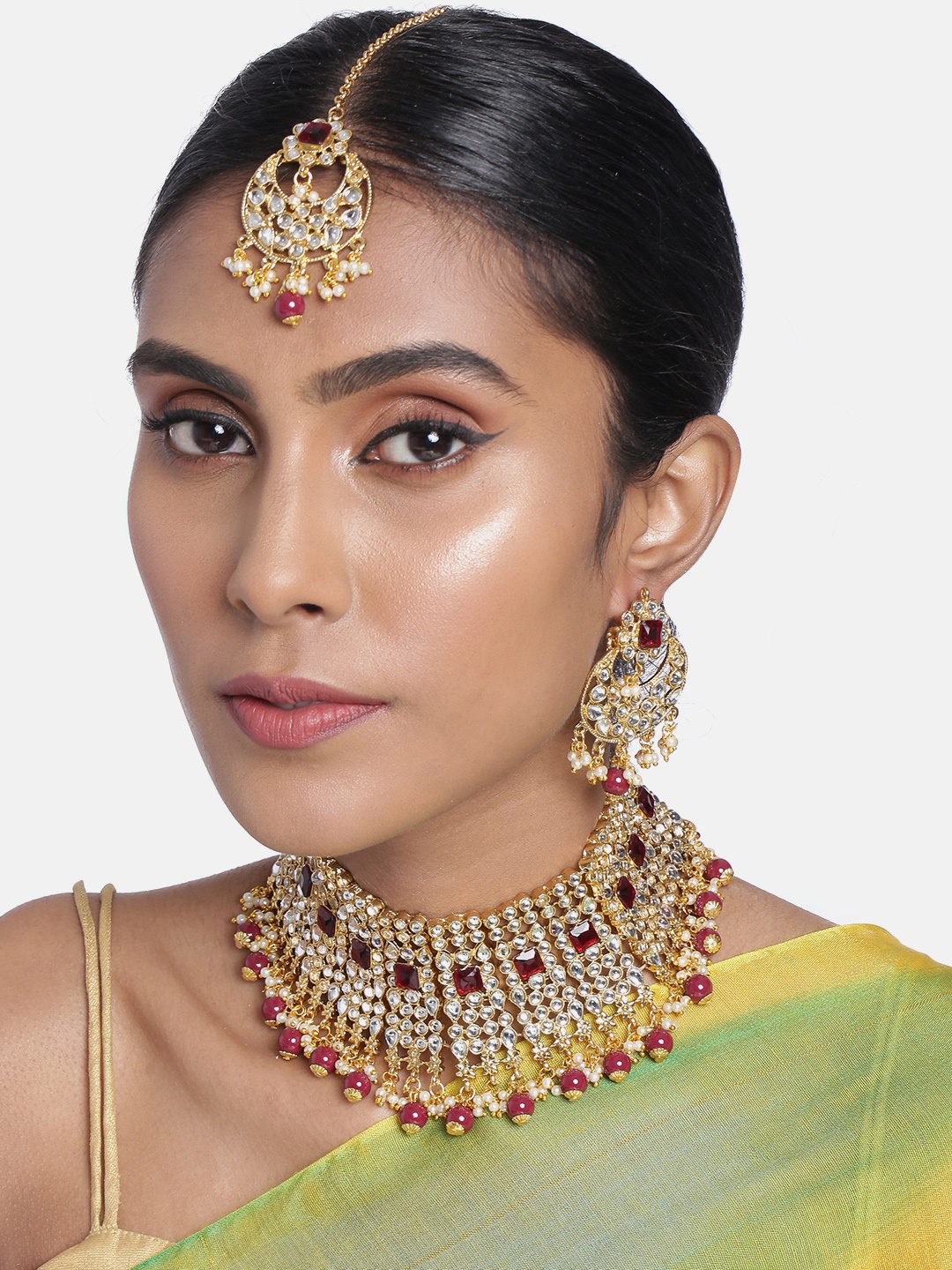 

Peora Gold-Plated Maroon Kundan Studded Jewellery Set