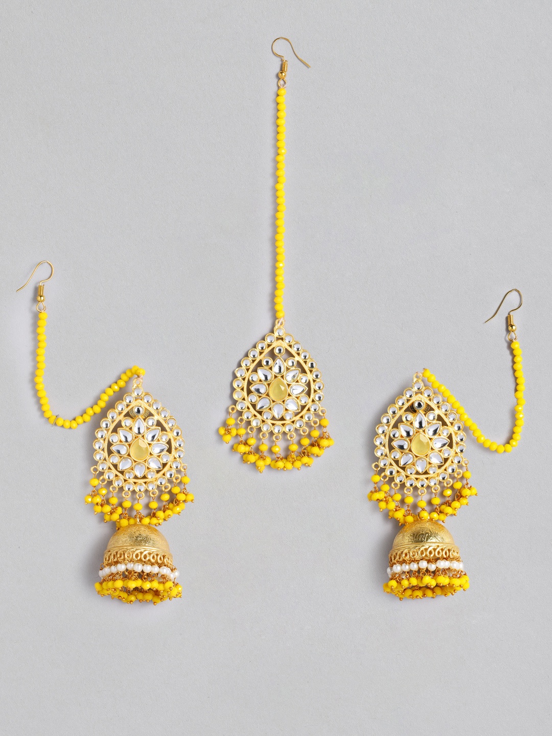 

Peora Yellow & White Gold-Plated Kundan Jewellery Set