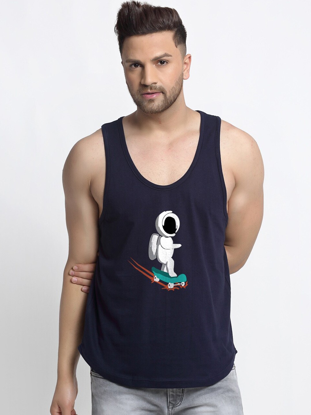 

Friskers Men Navy Blue & White Robot Printed Pure Cotton Gym Vest C234-17