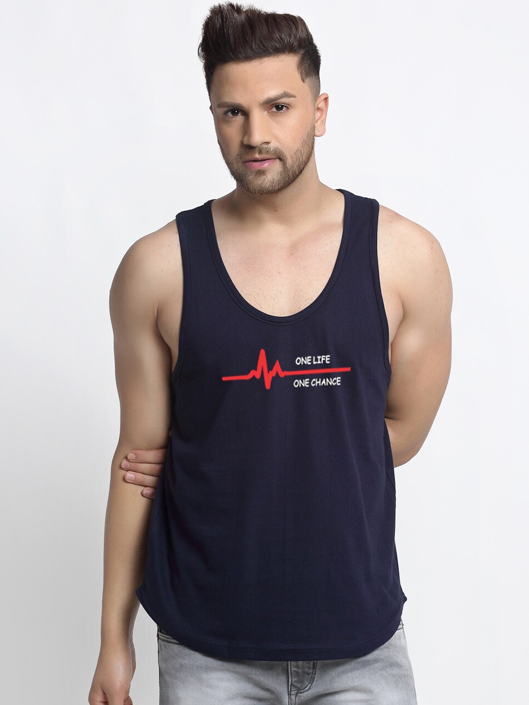 

Friskers Men Navy Blue & Red Printed Pure Cotton Gym Vest