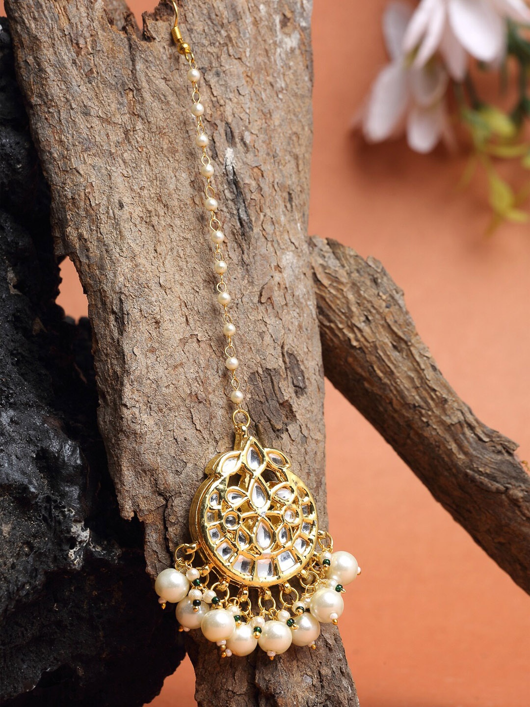 

Ruby Raang Gold-Plated White Faux Kundan-Studded & Faux Pearl Beaded Handcrafted Maang Tika