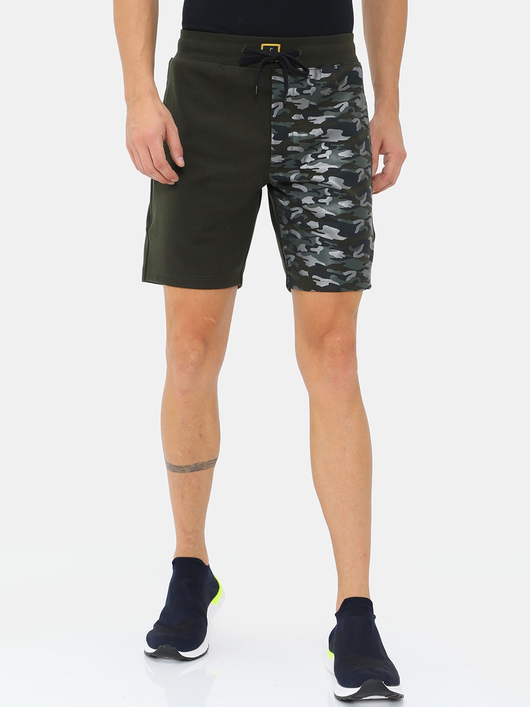 

FabSeasons Men Olive Green Camouflage Printed High-Rise Outdoor Sports Shorts