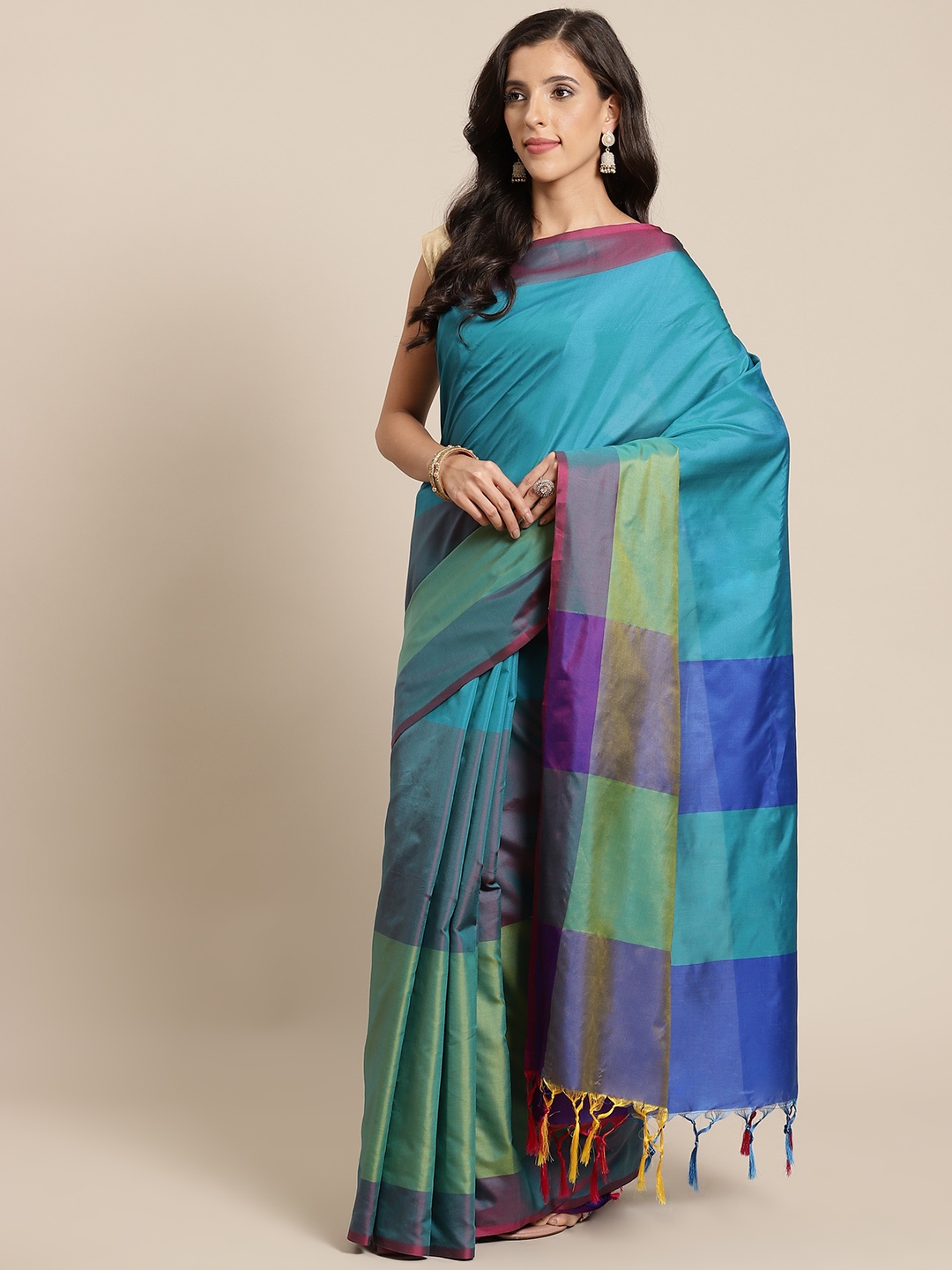 

OM SAI LATEST CREATION Women Blue & Green Colourblocked Art Silk Saree