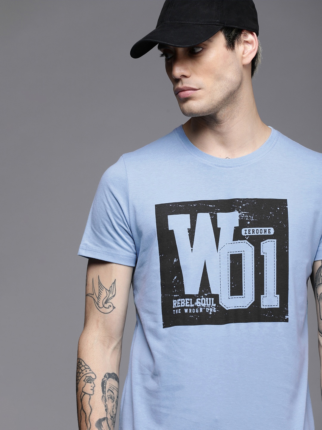 

WROGN Men Blue Typography Printed Casual T-shirt