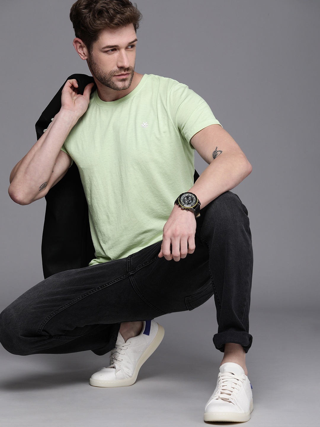 

WROGN Men Sea Green Solid Slim Fit T-shirt