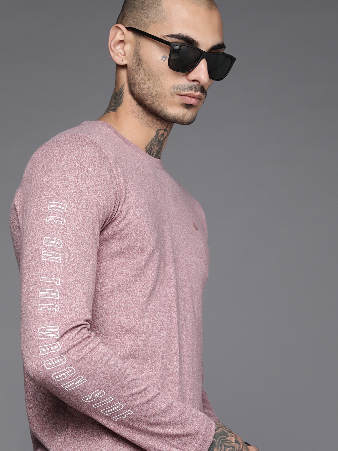 

WROGN Men Pink Solid T-shirt