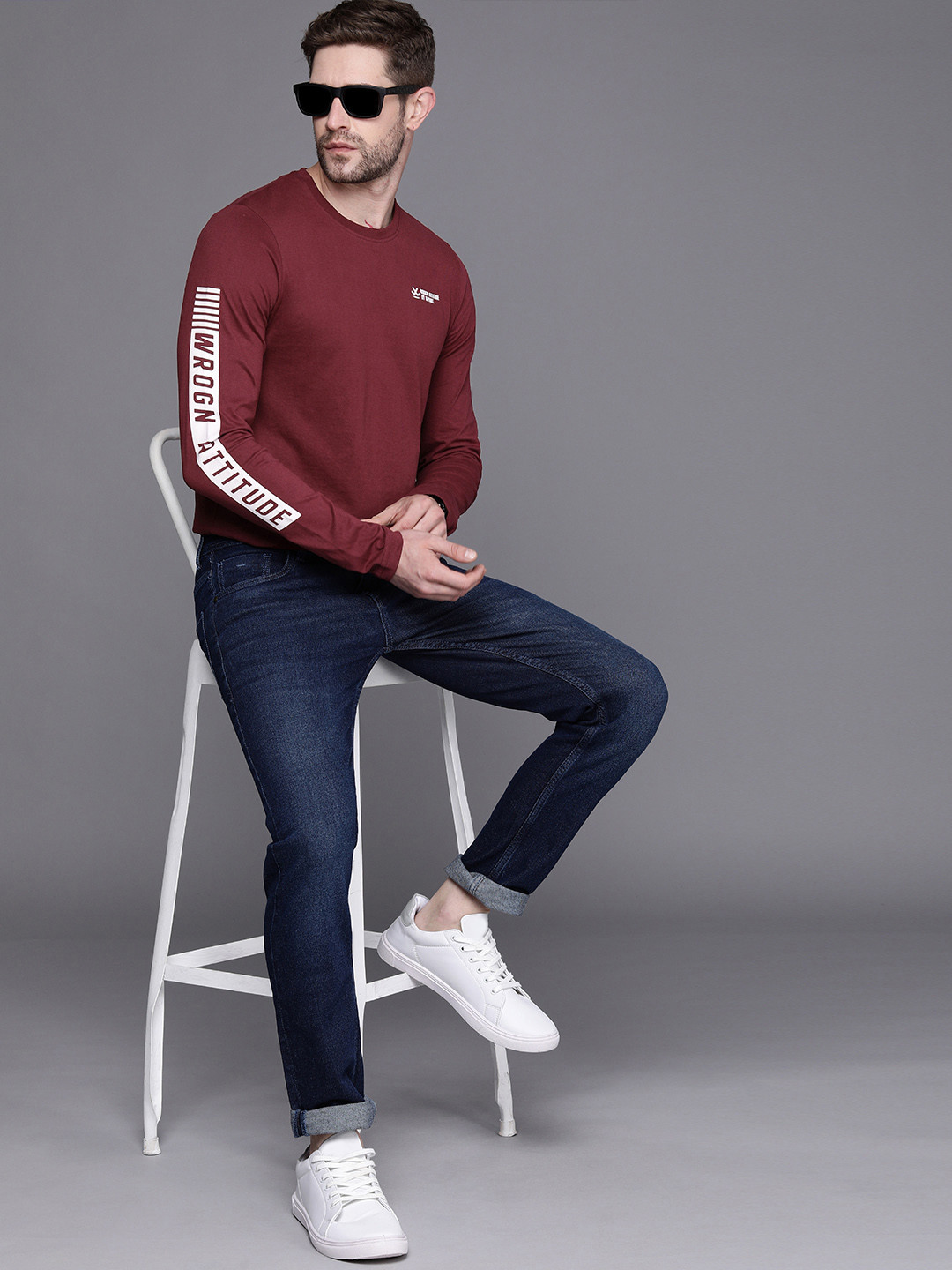 

WROGN Men Maroon Typography Printed T-shirt
