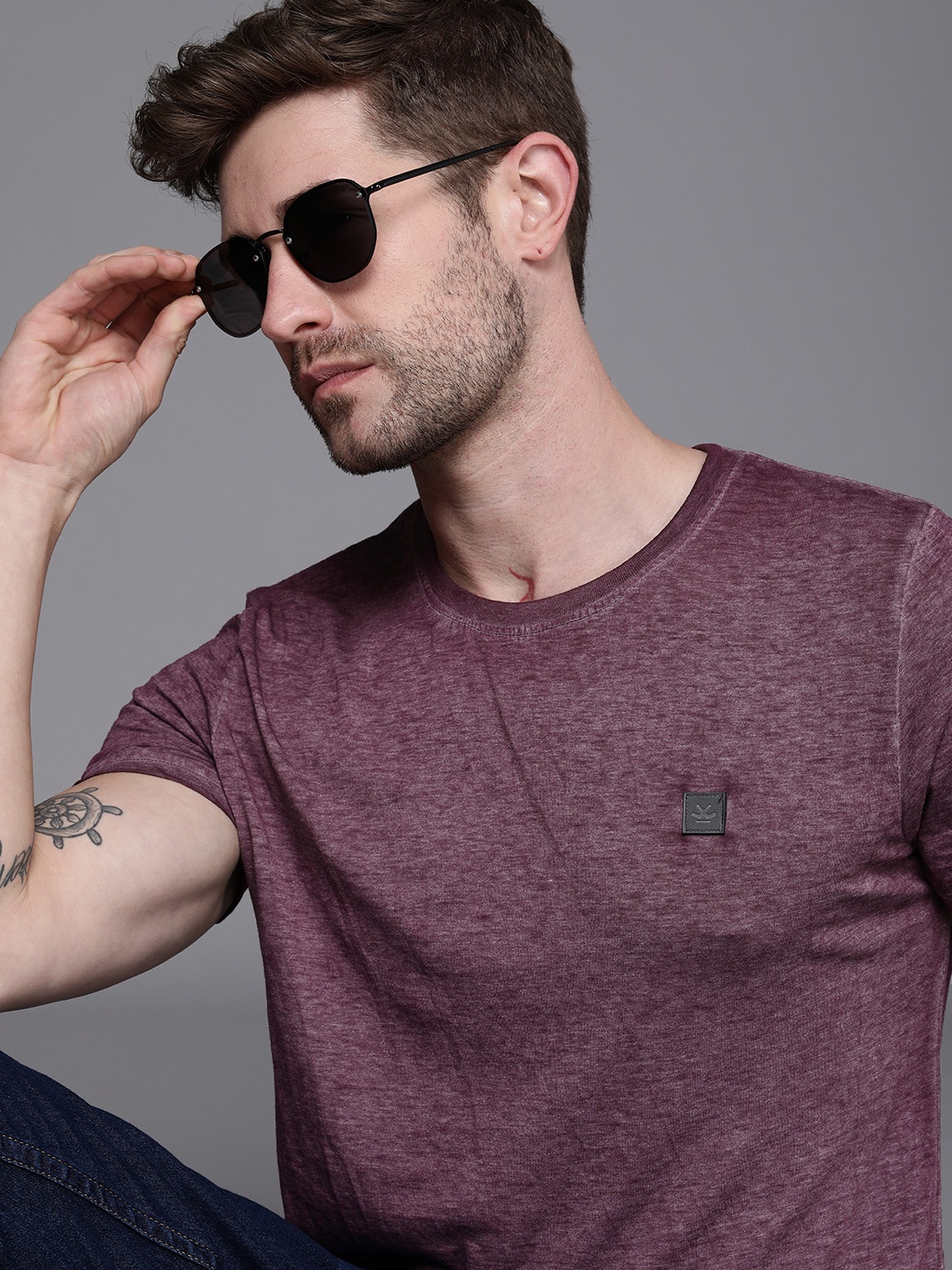 

WROGN Men Burgundy Slim Fit T-shirt