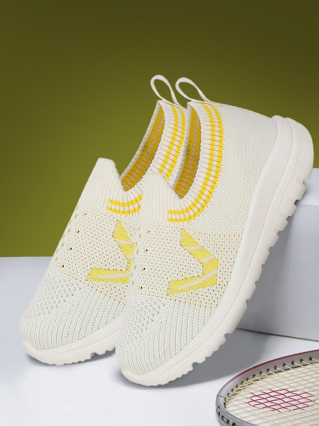 

Campus Kids Cream-Coloured Mesh Running Shoes