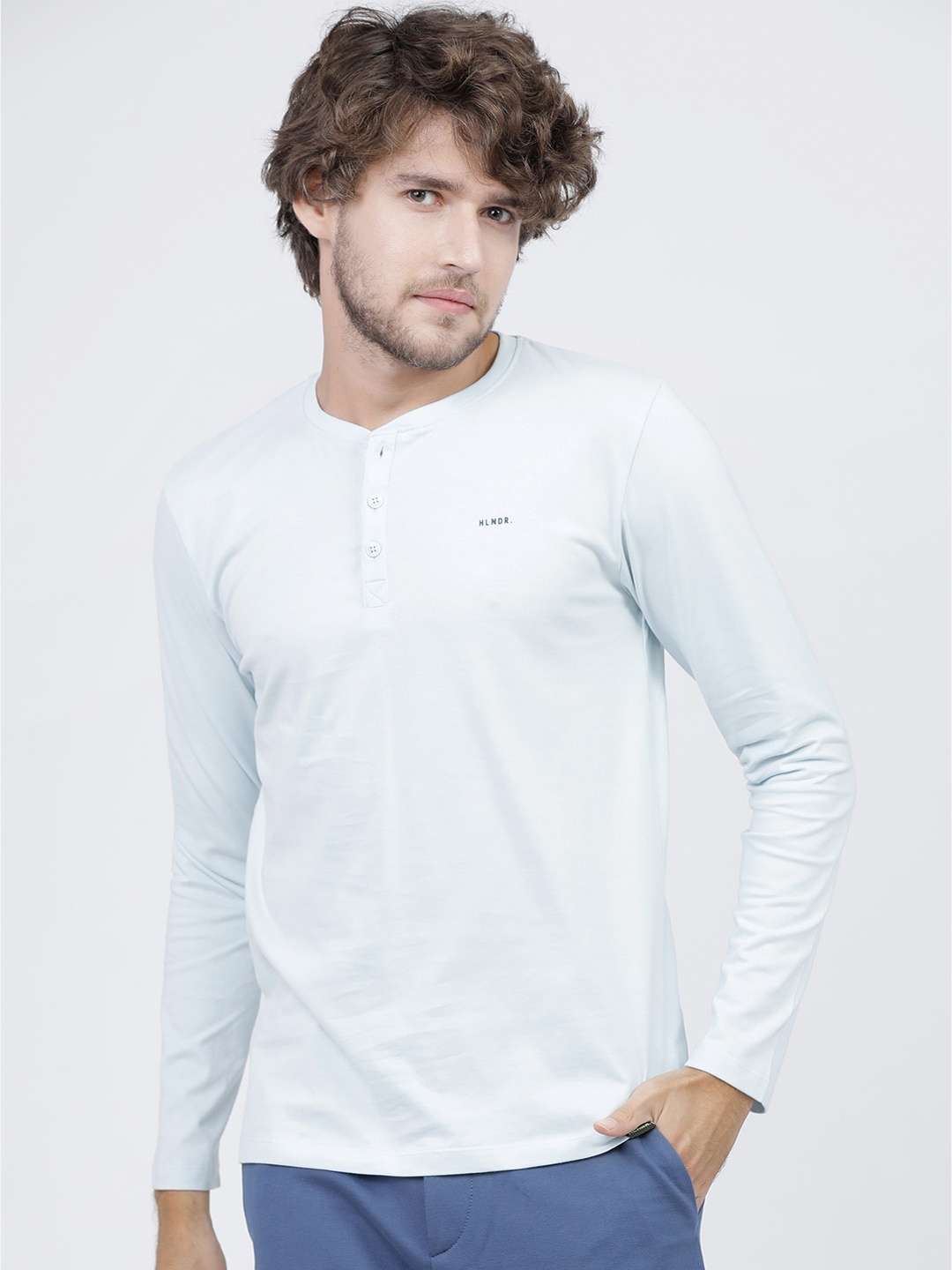 

HIGHLANDER Men Blue Solid Henley Neck Slim Fit T-shirt