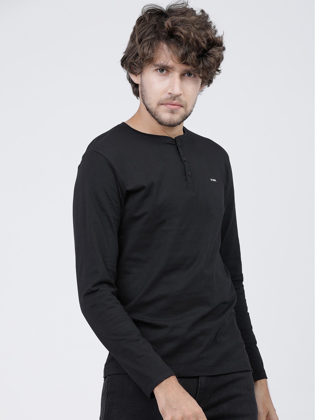 

HIGHLANDER Men Black Solid Henley Neck Slim Fit T-shirt