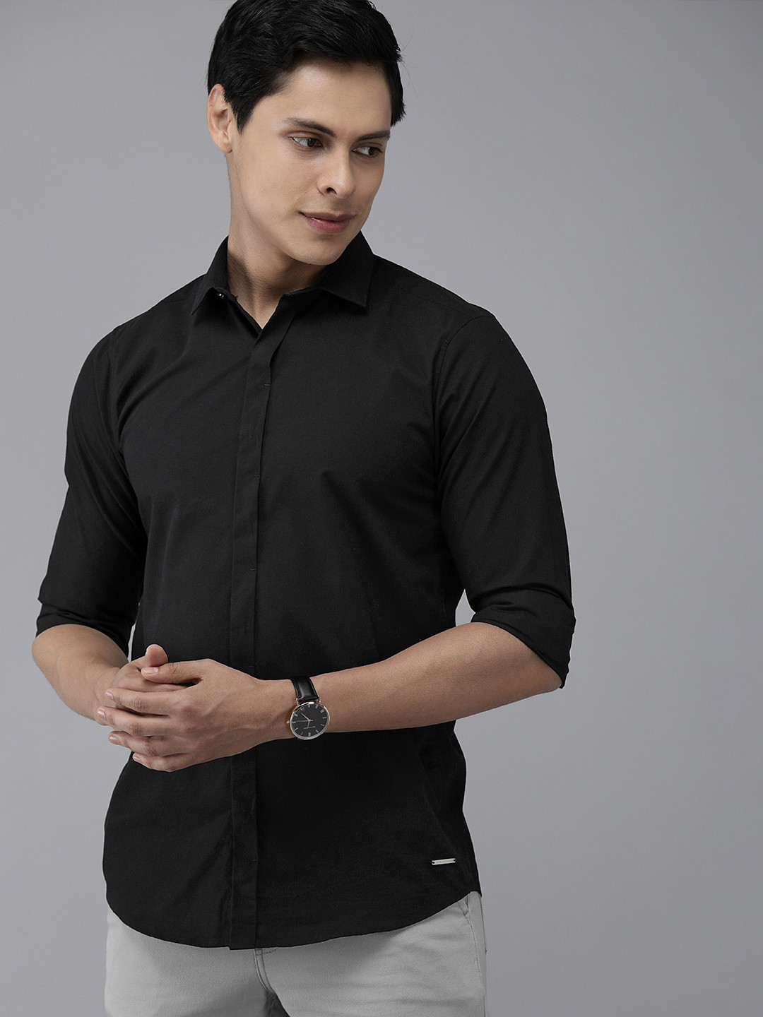 

THE BEAR HOUSE Men Black Solid Slim Fit Concealed Placket Casual Shirt