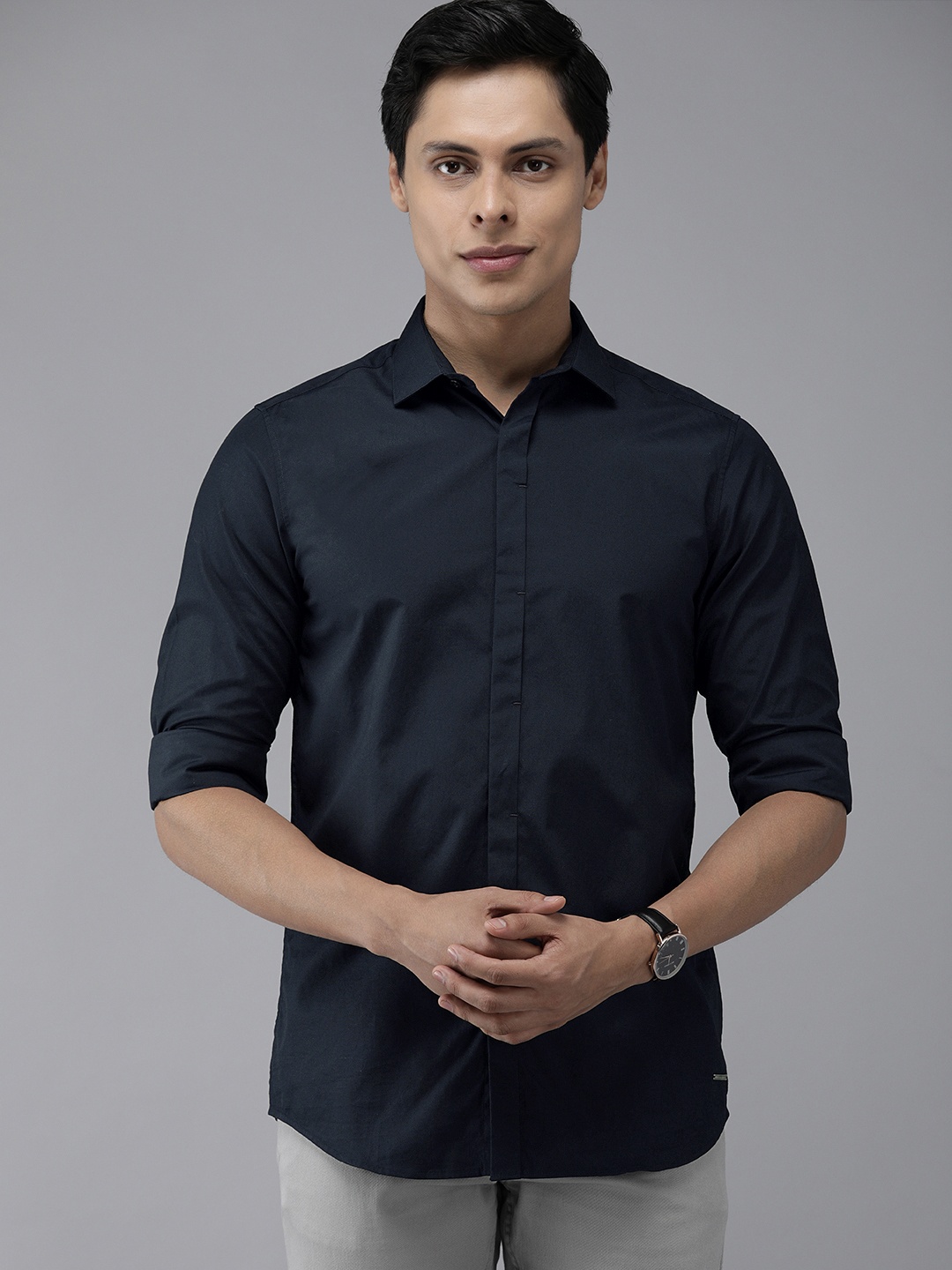 

THE BEAR HOUSE Men Navy Blue Solid Slim Fit Concealed Placket Casual Shirt