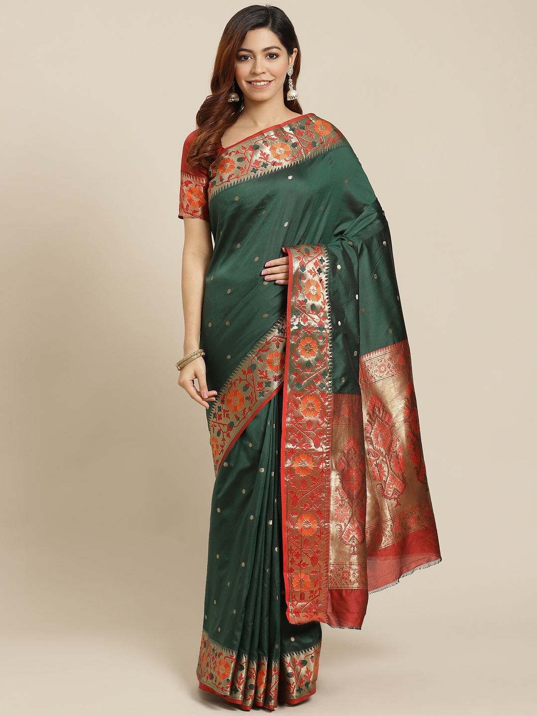

MANOHARI Green & Golden Woven Design Banarasi Saree