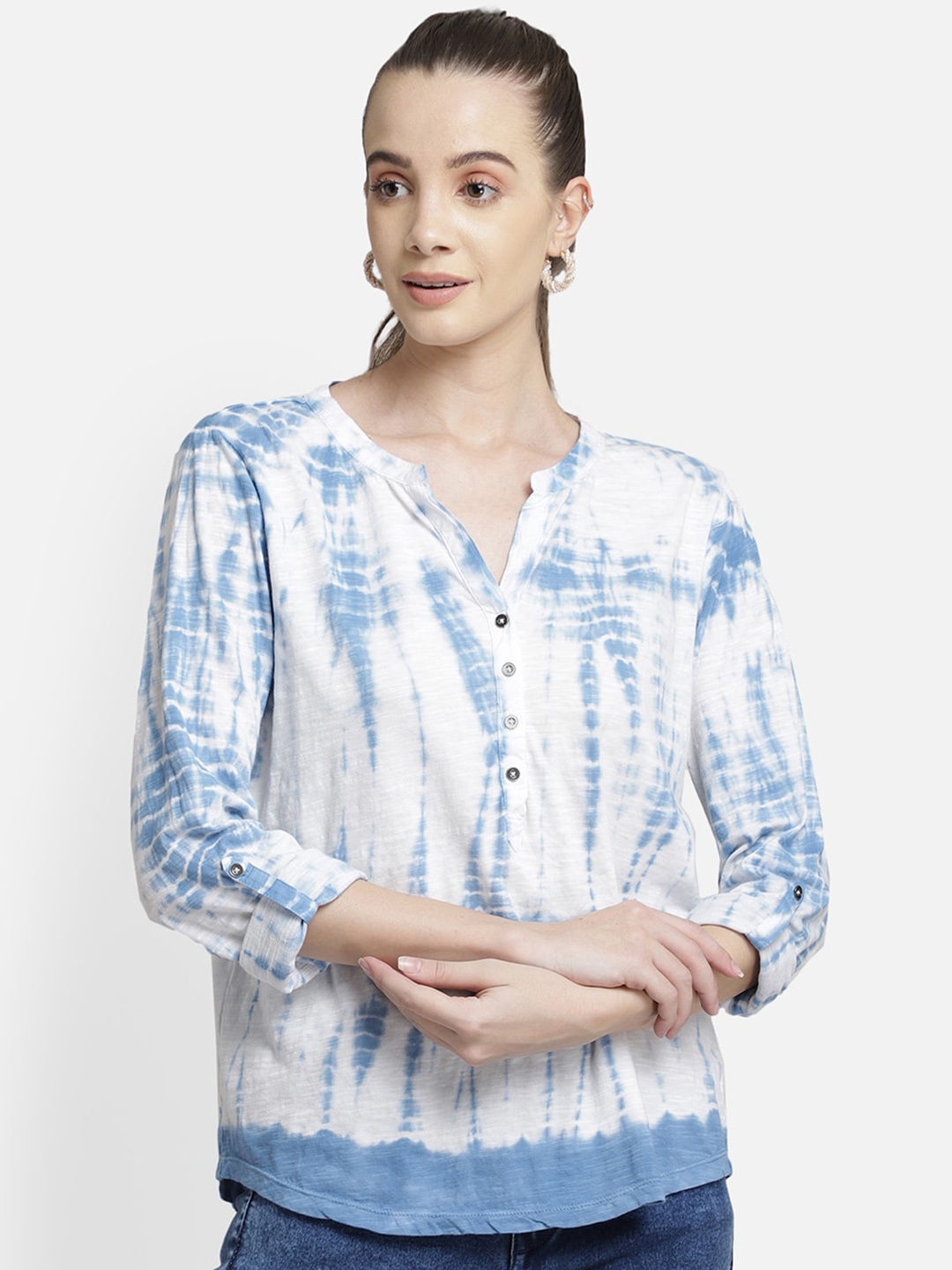 

Aditi Wasan White & Blue Tie and Dye Mandarin Collar Shirt Style Top