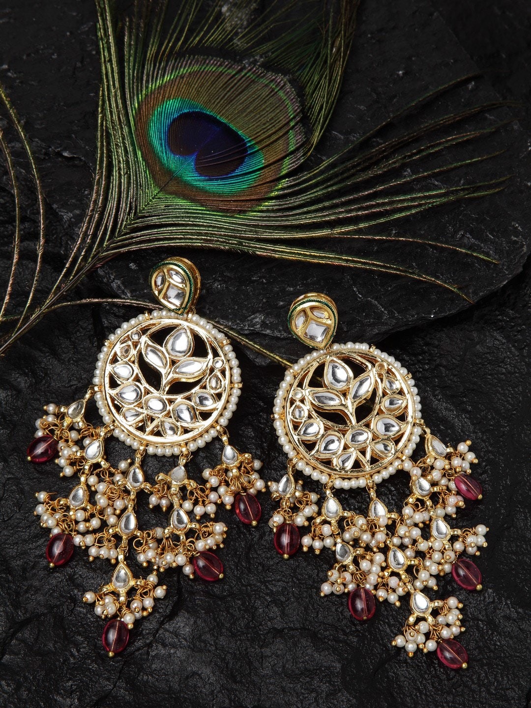 

DUGRISTYLE Gold-Toned & Maroon Kundan Jhumka Earrings