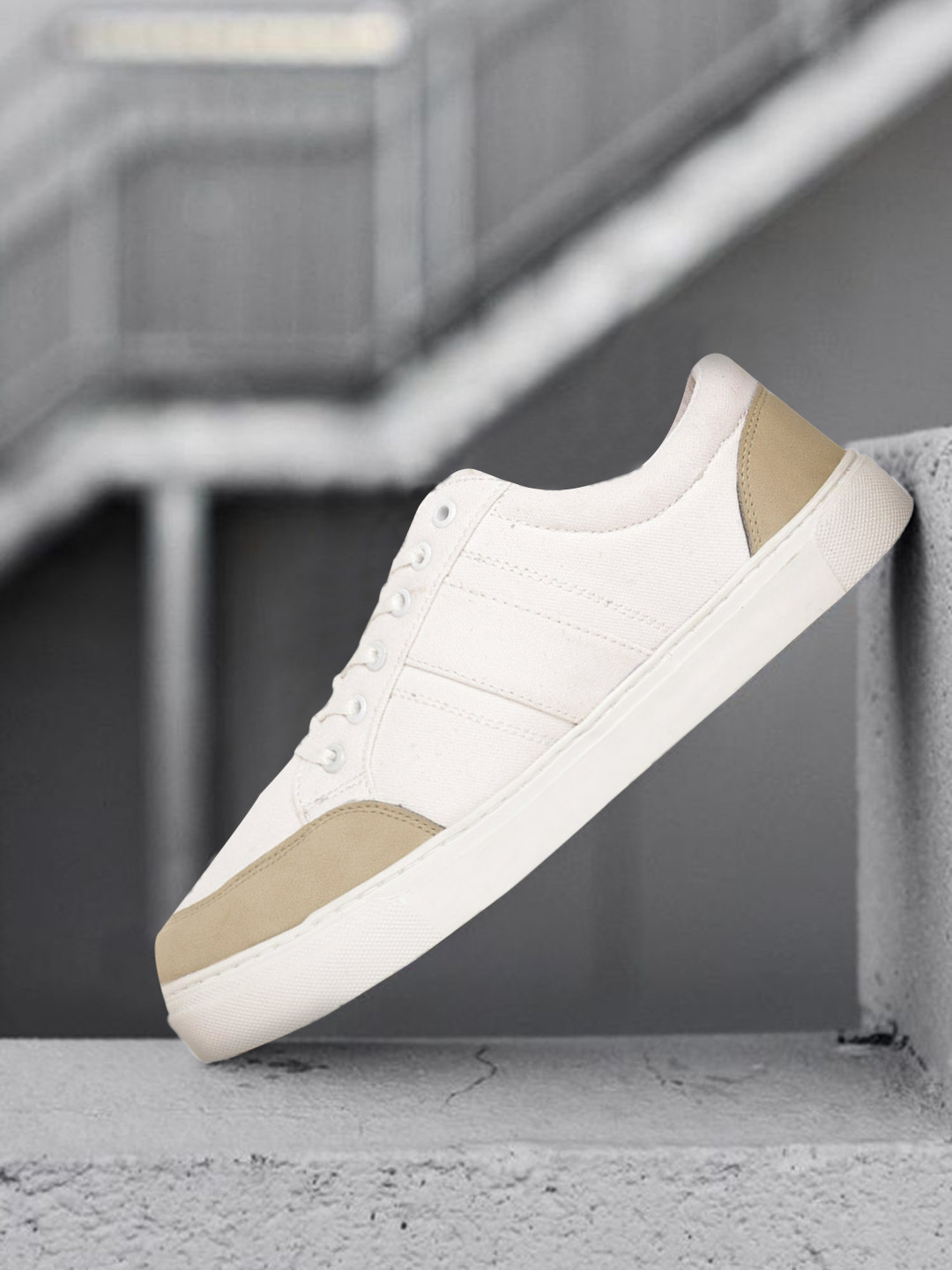 

WROGN Men White & Khaki Colourblocked Sneakers
