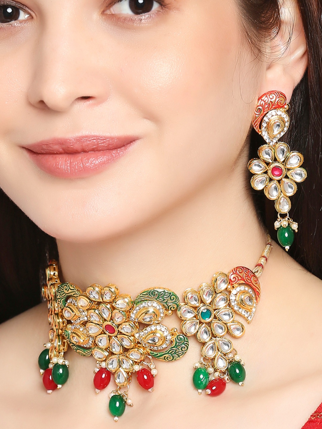 

OOMPH Gold-Toned White Kundan-Studded Red & Green Beaded Meenakari Jewellery Set