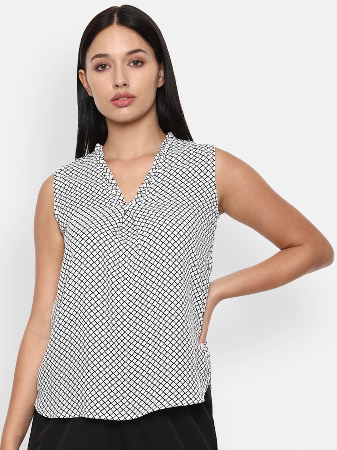 

Van Heusen Woman Grey Geometric Printed Regular Top