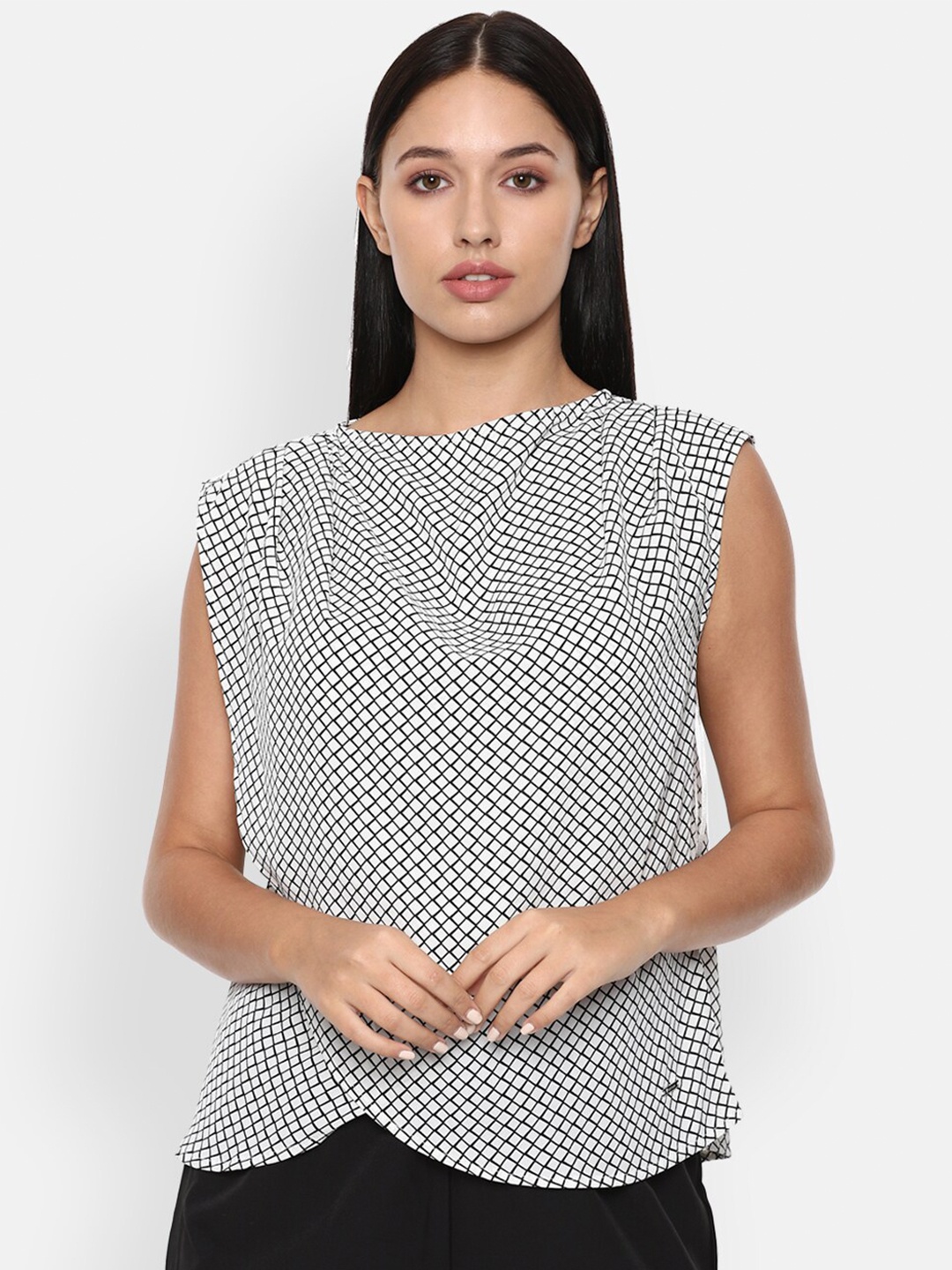 

Van Heusen Woman Grey Geometric Checked Wrap Top