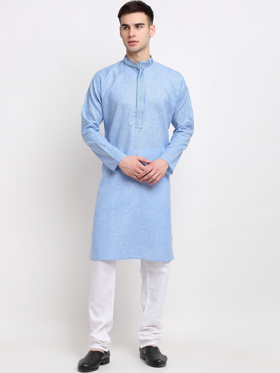 

Jompers Men Blue Woven Design Kurta