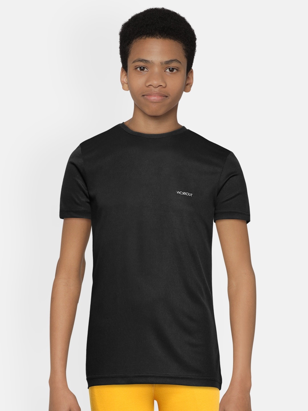 

Sweet Dreams Boys Black Solid T-shirt