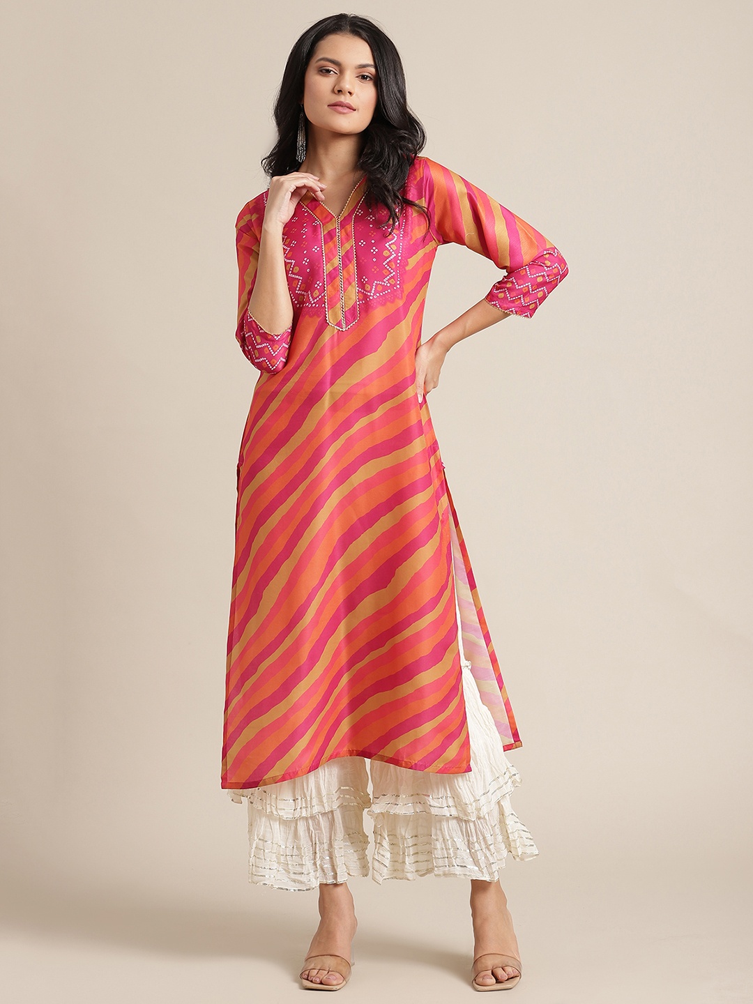 

Varanga Women Pink & Orange Geometric Printed Straight Kurta
