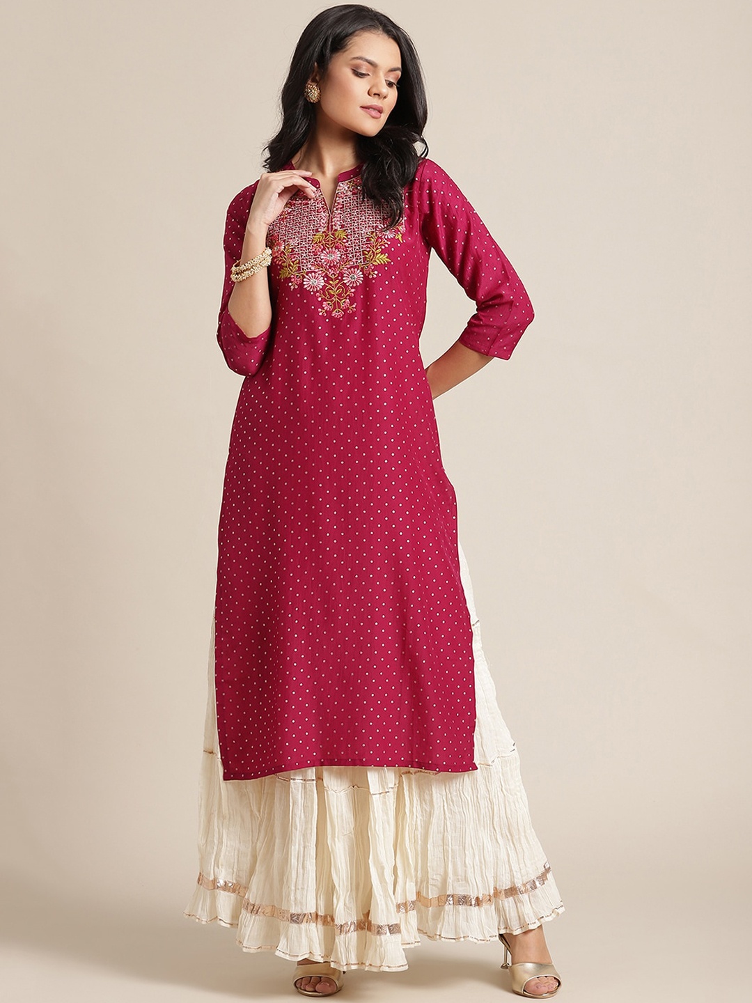 

Varanga Women Burgundy Ethnic Motifs Embroidered Thread Work Kurta