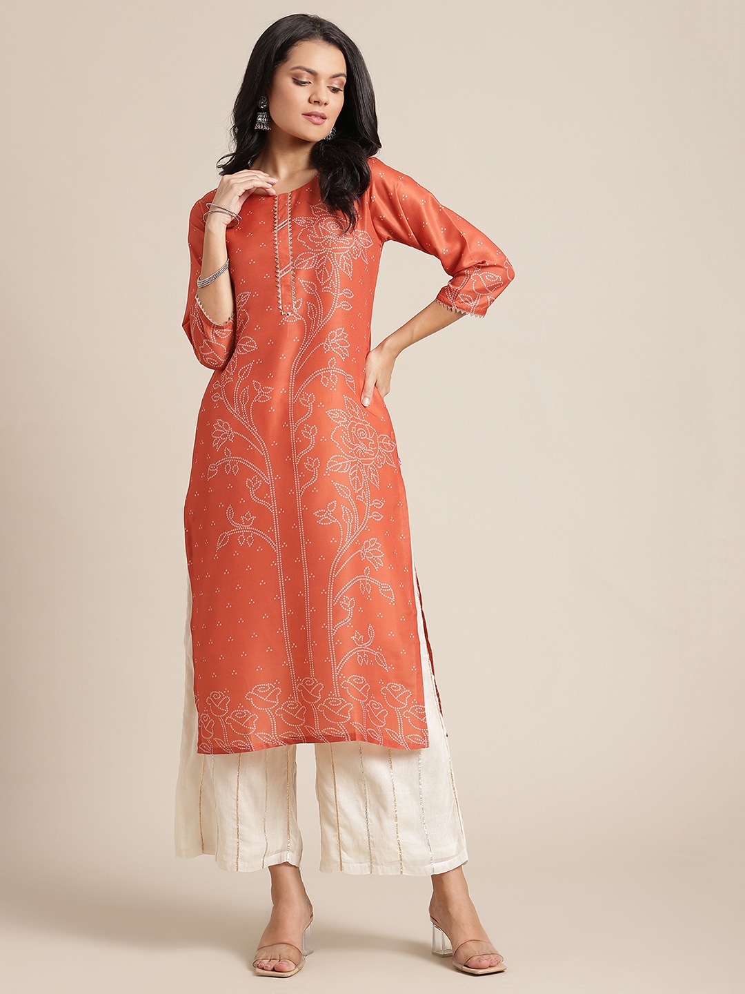 

Varanga Women Orange Floral Printed Straight Kurta