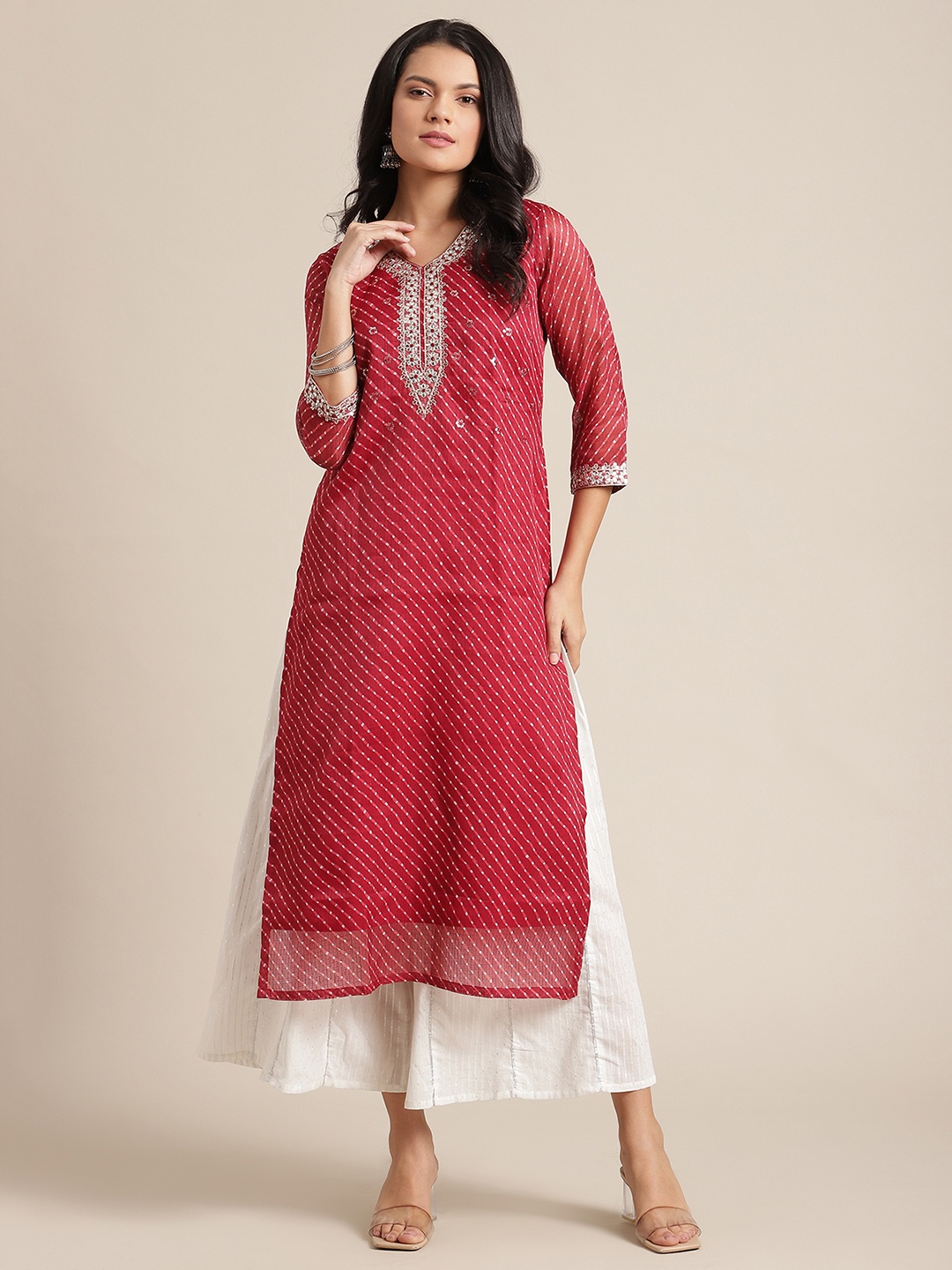 

KSUT Women Maroon Leheriya Printed & Embroidered Straight Kurta