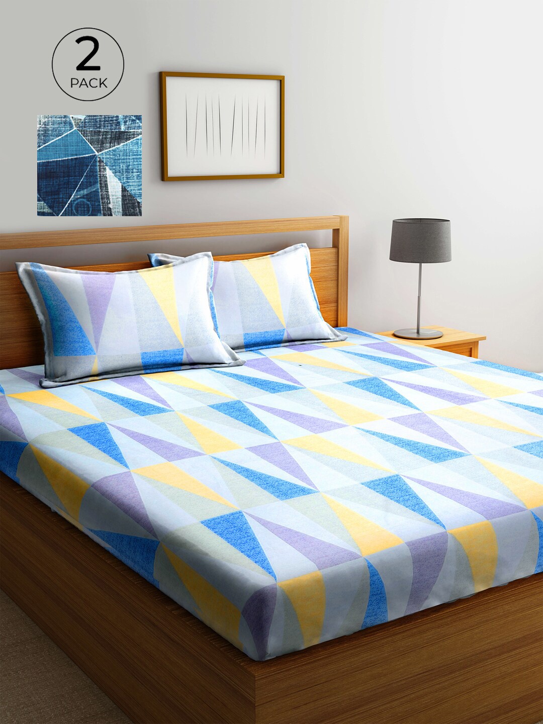 

KLOTTHE Blue & White Geometric 210 TC 2 King Bedsheet with 4 Pillow Covers