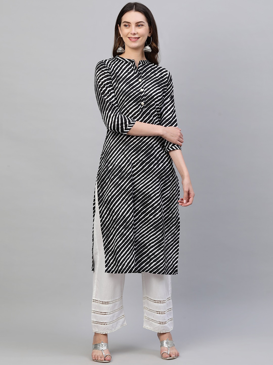 

FASHOR Women Black & White Leheriya Striped Kurta