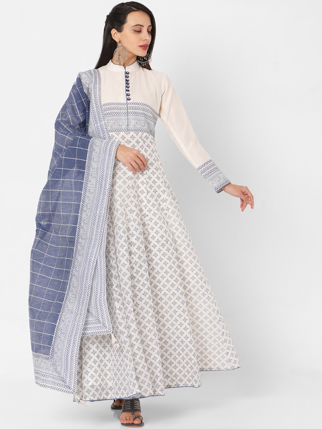 

SALWAR STUDIO Women White Printed Empire Kurta with Churidar & With Dupatta